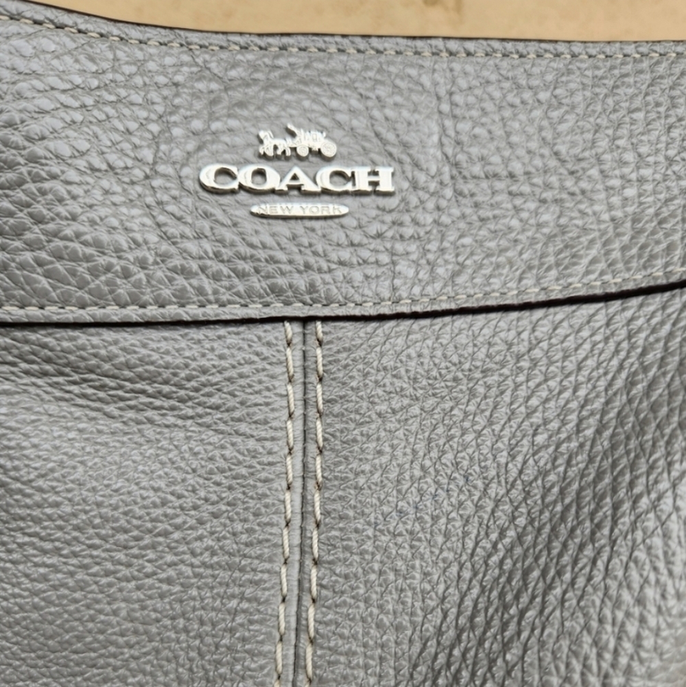 Grey Coach Lexy Pebble Leather Shoulder Bag - Style F28992 - Picture 14 of 15